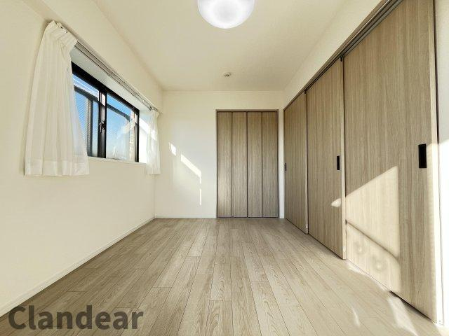 ライオンズマンション東堀切二丁目の洋室|ドキドキの新生活も、安心してスタート。ぴったりの住まいを見つけませんか？クランディアが一緒に住まい選びをサポートします‼　まずは、お気軽にお問合せください　＃クランディア