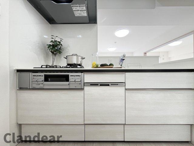 ライオンズマンション東堀切二丁目のキッチン|ドキドキの新生活も、安心してスタート。ぴったりの住まいを見つけませんか？クランディアが一緒に住まい選びをサポートします‼　まずは、お気軽にお問合せください　＃クランディア