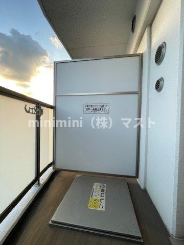 セレニテ夕陽丘ESTのバルコニー