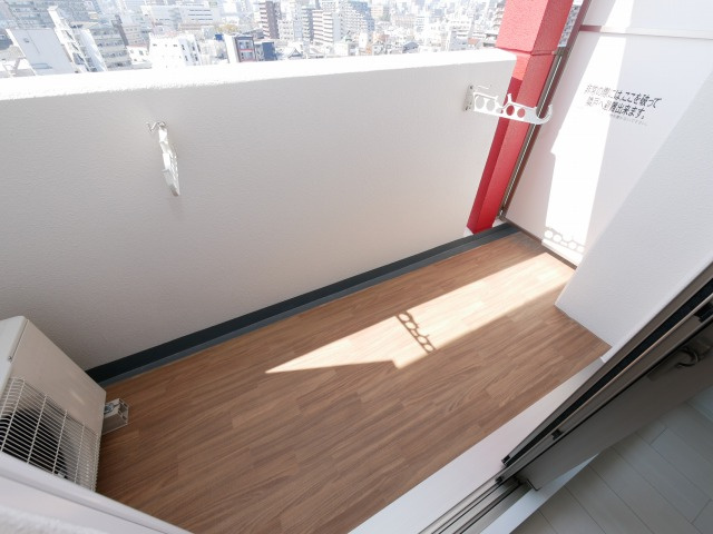 ラシーヌ天王寺町南のバルコニー