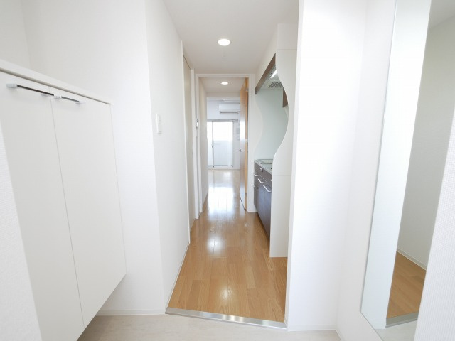 ラシーヌ天王寺町南の玄関