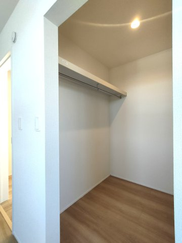 三郷市　鷹野5丁目　新築戸建　全2棟の収納|大容量収納で“見せない暮らし”。片付けがラクに