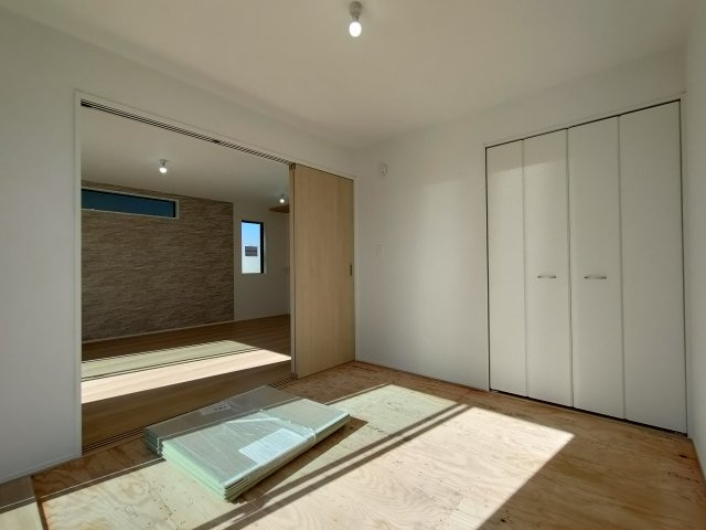 三郷市　鷹野5丁目　新築戸建　全2棟の和室|和室、ちょっとしたくつろぎスペースにいかがでしょうか