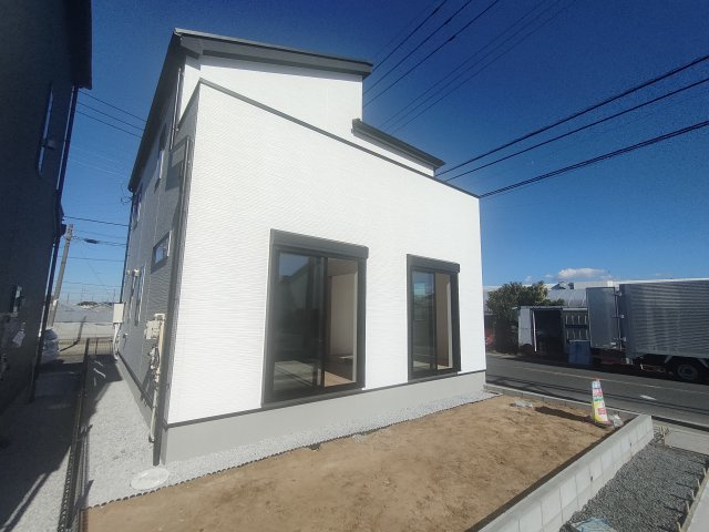 三郷市　鷹野5丁目　新築戸建　全2棟の外観|外観です