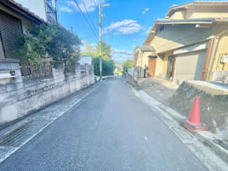 【前面道路含む現地写真】