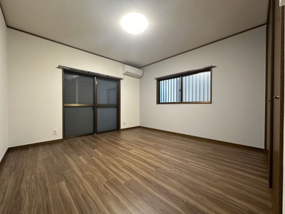 【居間・リビング】 | シャンブルクレールⅡ | ゆったりとしたリビングです