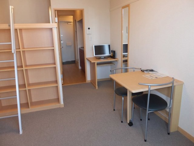 レオパレスフルリールの寝室