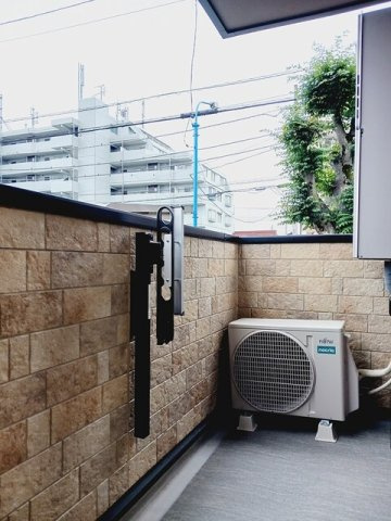 ヒカルサ坂戸芦山町のバルコニー