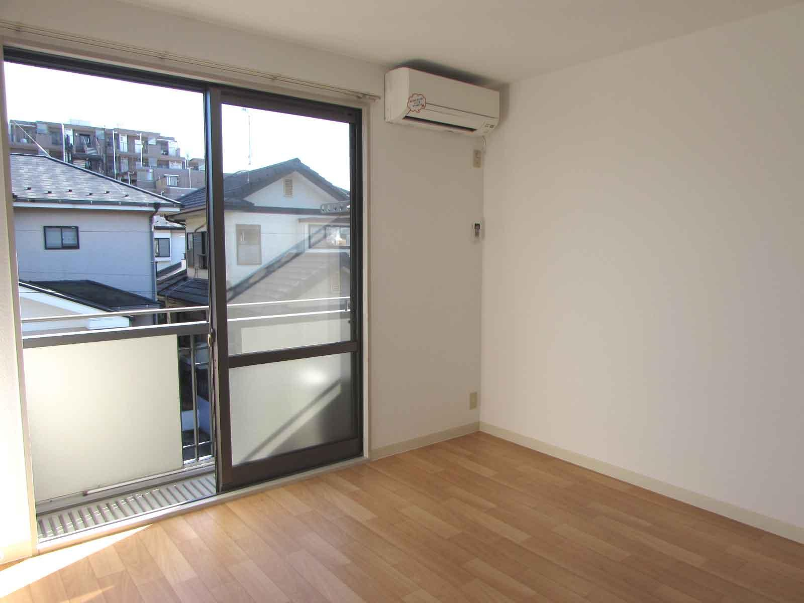 グランデソーニョB棟の居間・リビング