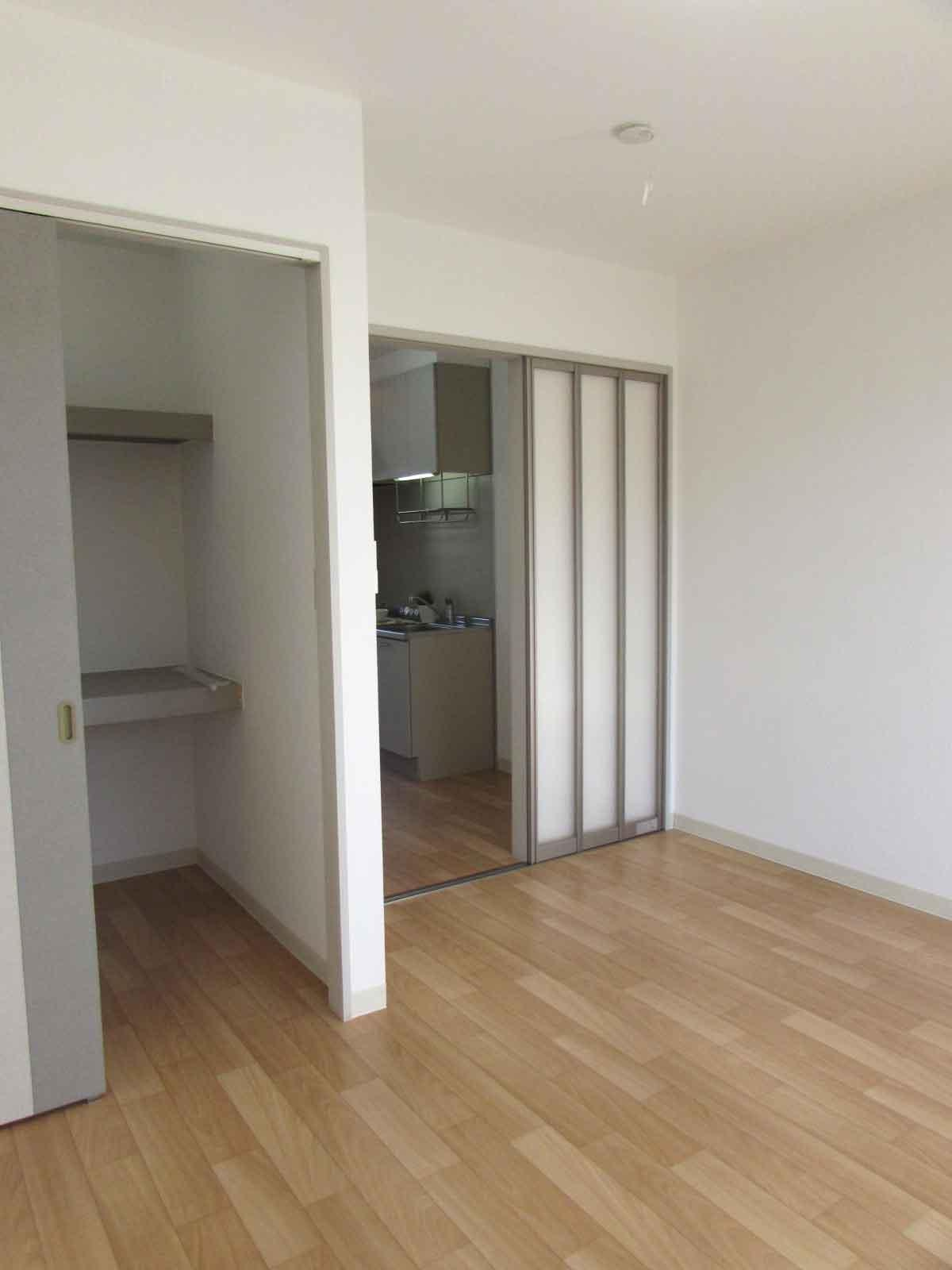 グランデソーニョB棟の居間・リビング