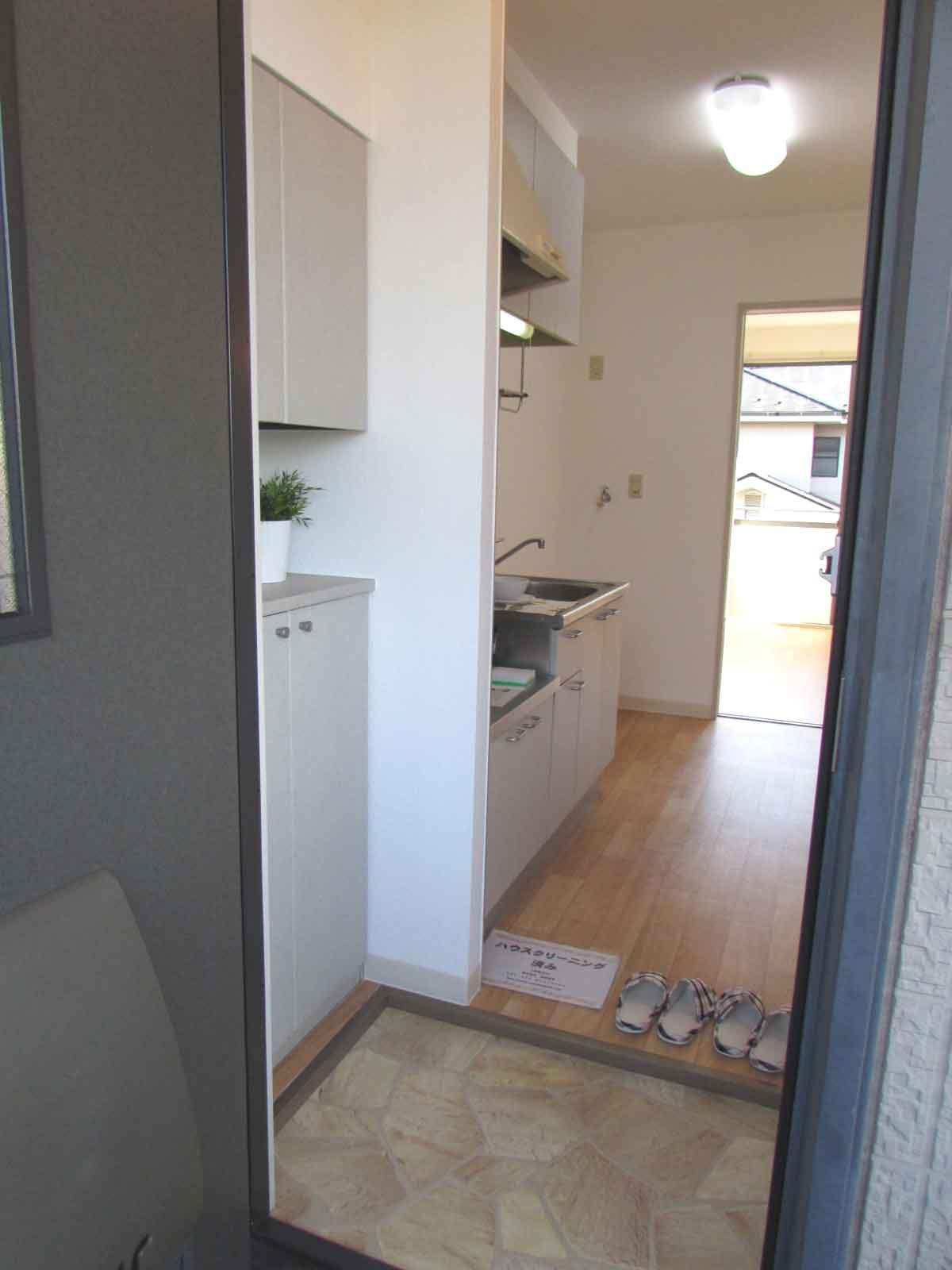 グランデソーニョB棟の玄関