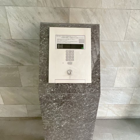 レオンコンフォート難波のセキュリティ