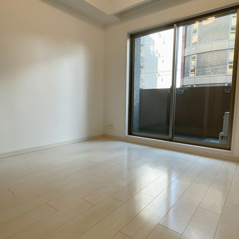 レオンコンフォート難波の居間・リビング