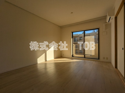 【居間・リビング】 | 井の頭パーク・プラザ | ※別号室参考写真※