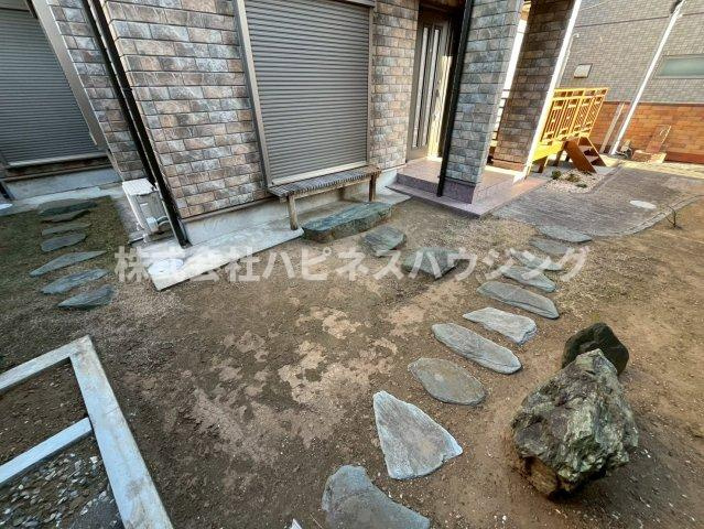 柏市旭町２丁目貸家の庭