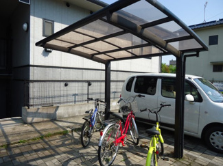【その他共用部分】 | ペイサージュエピエ | 屋根付き駐輪場