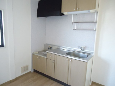 【キッチン】 | ペイサージュエピエ | 吊戸棚付き