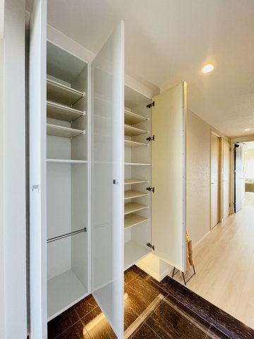 【玄関】 | ネオス千鳥ザ・プレイス