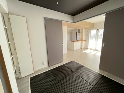 【和室】 | プライムスクエア住吉公園 | ３ＬＤＫの暮らしやすいお住まい☆お子様のお部屋や趣味のお部屋もご用意いただけます♪