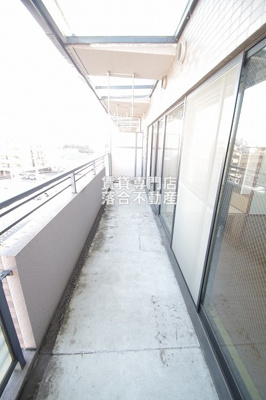 【バルコニー】 | サンコリエS | 開放感のある広々としたバルコニー