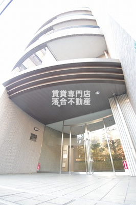 【エントランス】 | サンコリエS | 安心の鉄筋コンクリート造♪