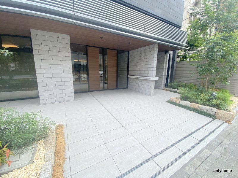 エステムプラザ南船場レジスタ　仲介手数料無料のエントランス