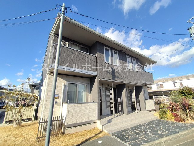 よつ葉館・蒼い館・まほろ館・ほくと館　蒼い館の外観