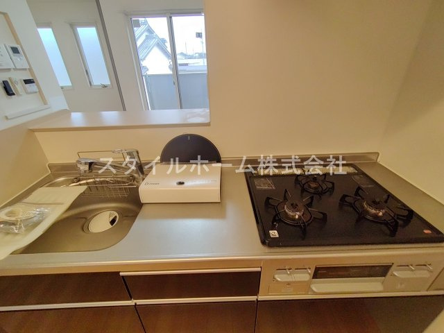 よつ葉館・蒼い館・まほろ館・ほくと館　蒼い館のキッチン|イメージ写真です。