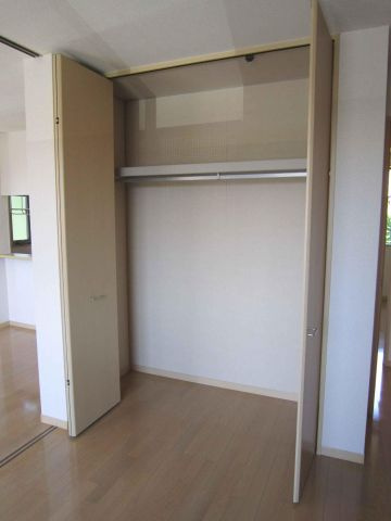 パークアベニューCの収納|たっぷり収納できるクローゼット