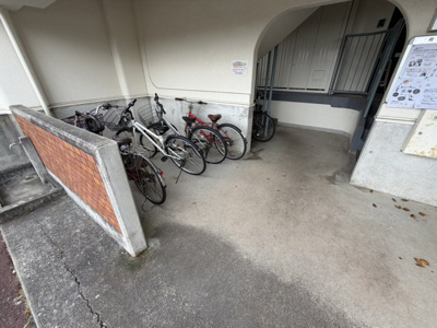 【その他共用部分】 | 泉北城山台三丁住宅6号棟 | 駐輪場