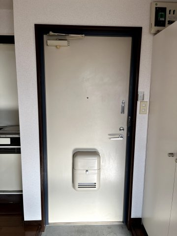 オーク三鷹の玄関