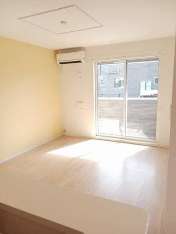 フェリース・フミーの居間・リビング