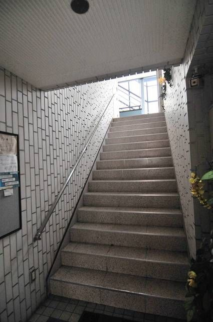 メゾンド根岸のその他共用部分|共有階段