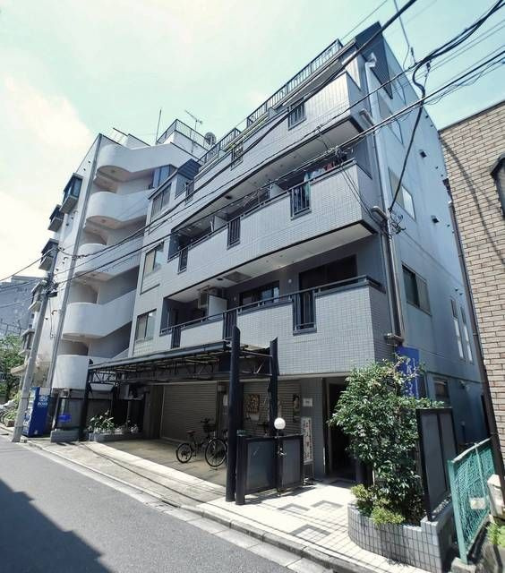 メゾンド根岸の外観