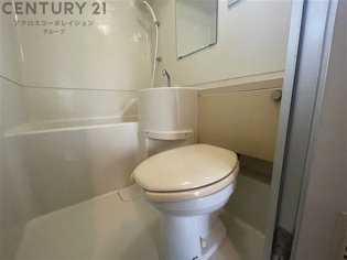 コンパクトで使いやすいトイレです