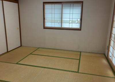 【寝室】 | レクセル相模原 | 寝室でゆっくりと過ごすためにはベッド周りの適度な空間を担保することや窓の位置、照明の明るさ、寝室の広さなどを考える必要があります。自身や家族の構成とライフスタイルに併せて寝室にする部屋を選びましょう！