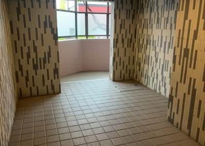 【ロビー】 | レクセル相模原 | ロビーというと、エントランスと何がちがうの？と思いますよね。実はロビーとエントランスには明確な決まりはありません。物件によっては、エントランスを入って広がるある程度の広さのある空間がロビーとなります。