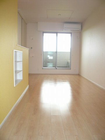 インペリアル　リバー　Ⅱの居間・リビング