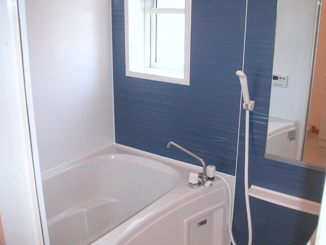 フレッシュリーガーデンＢの浴室