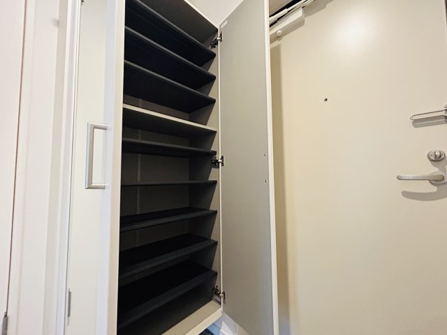 ペンシエロの収納|反転タイプのお写真になります。