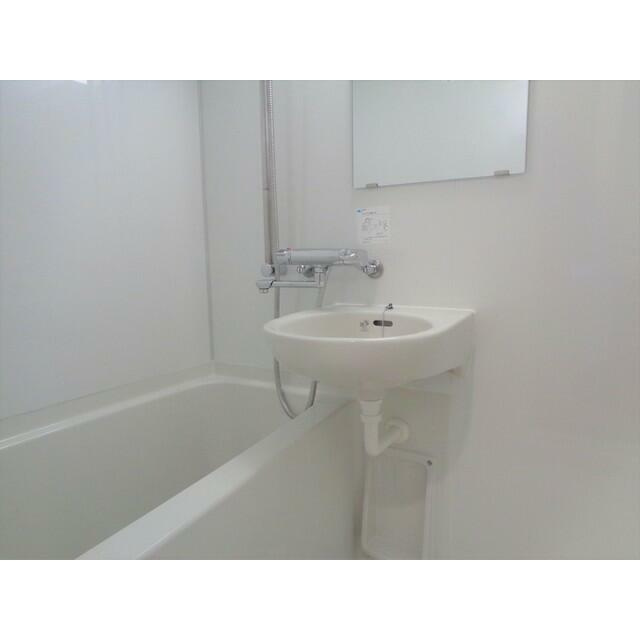 グロースメゾン亀戸の浴室