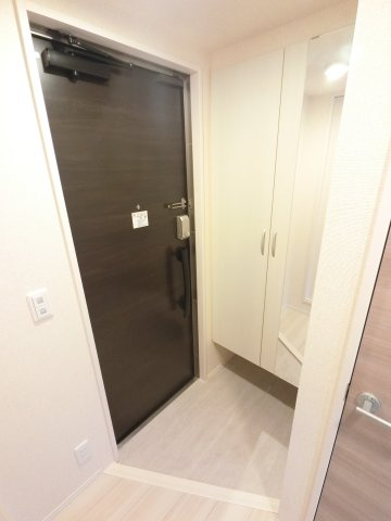 エムスクエアの玄関
