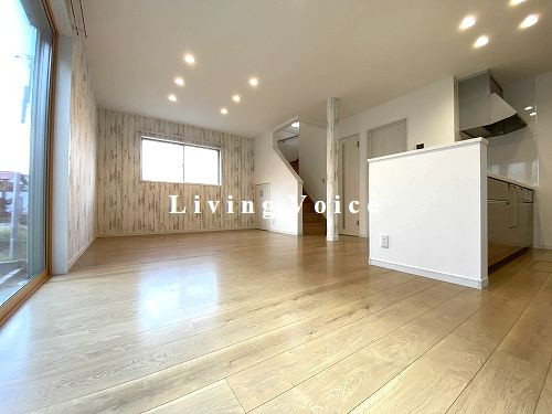 【居間・リビング】 | 【仲介手数料０円】秦野市今泉　中古一戸建て | 秦野市今泉　中古一戸建て