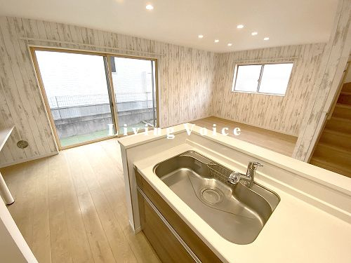 【居間・リビング】 | 【仲介手数料０円】秦野市今泉　中古一戸建て | 秦野市今泉　中古一戸建て