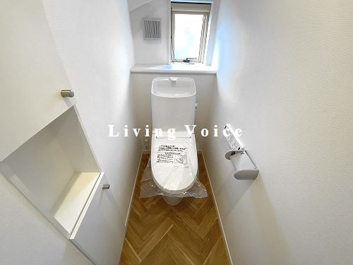 【仲介手数料０円】秦野市今泉　中古一戸建てのトイレ|秦野市今泉　中古一戸建て