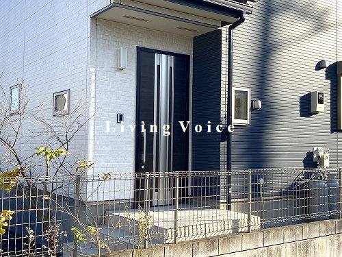 【仲介手数料０円】秦野市今泉　中古一戸建てのエントランス|秦野市今泉　中古一戸建て