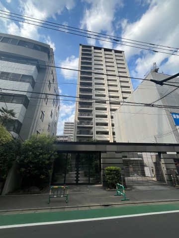 アトラスタワー府中の外観