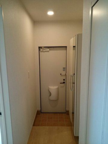 ポルトボヌール　Ｃの玄関