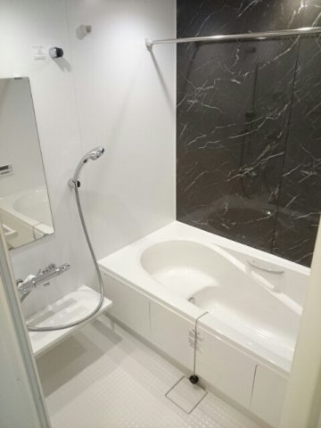 ポルトボヌール　Ｃの浴室