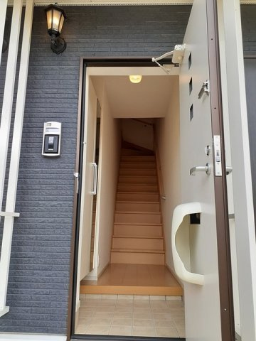 シャローム　中学校通りの玄関